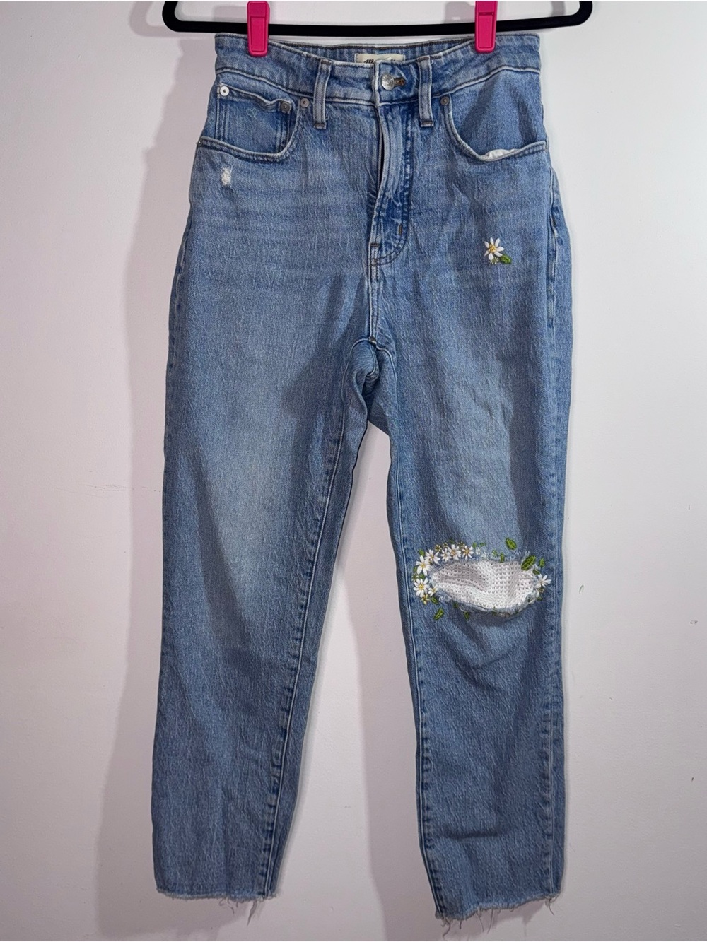 Madewell Curvy Perfect Vintage Jeans 27 Floral Embroidered High Rise Raw Hem